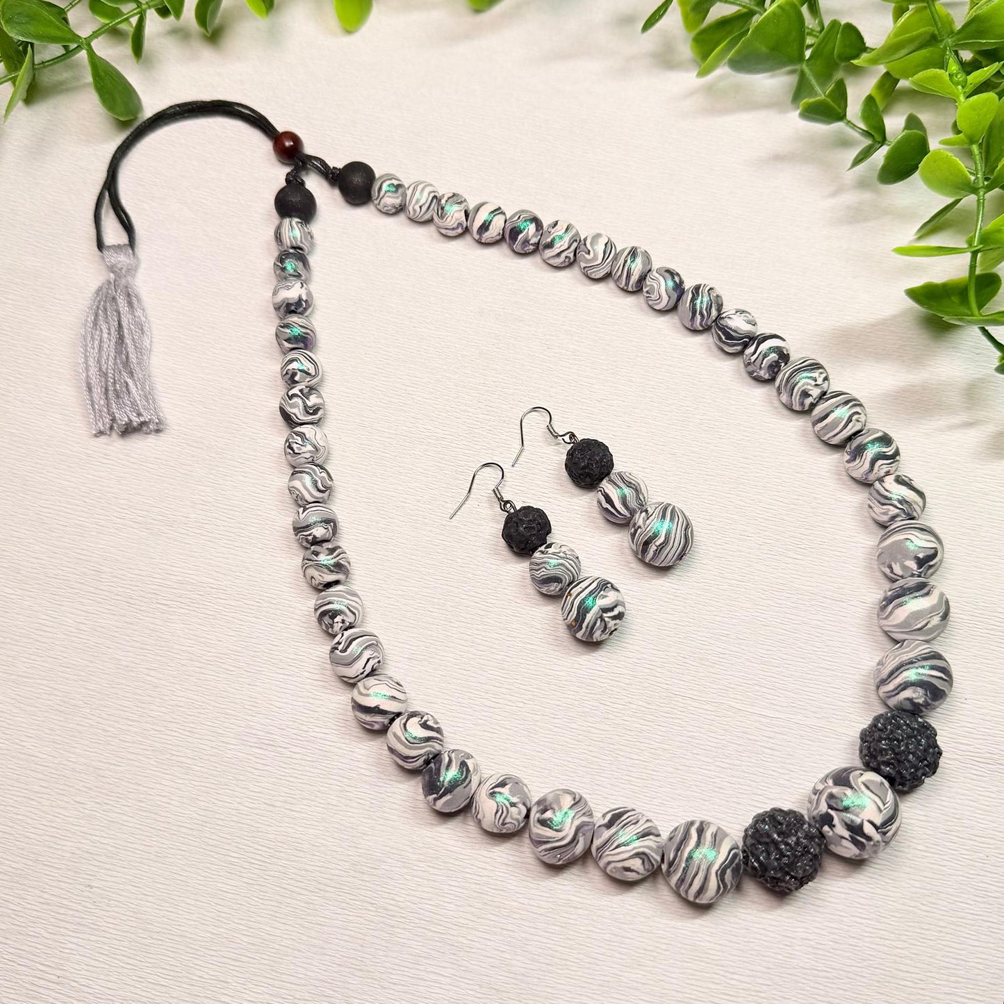 Black and White Dual-Tone Marble Beaded Set