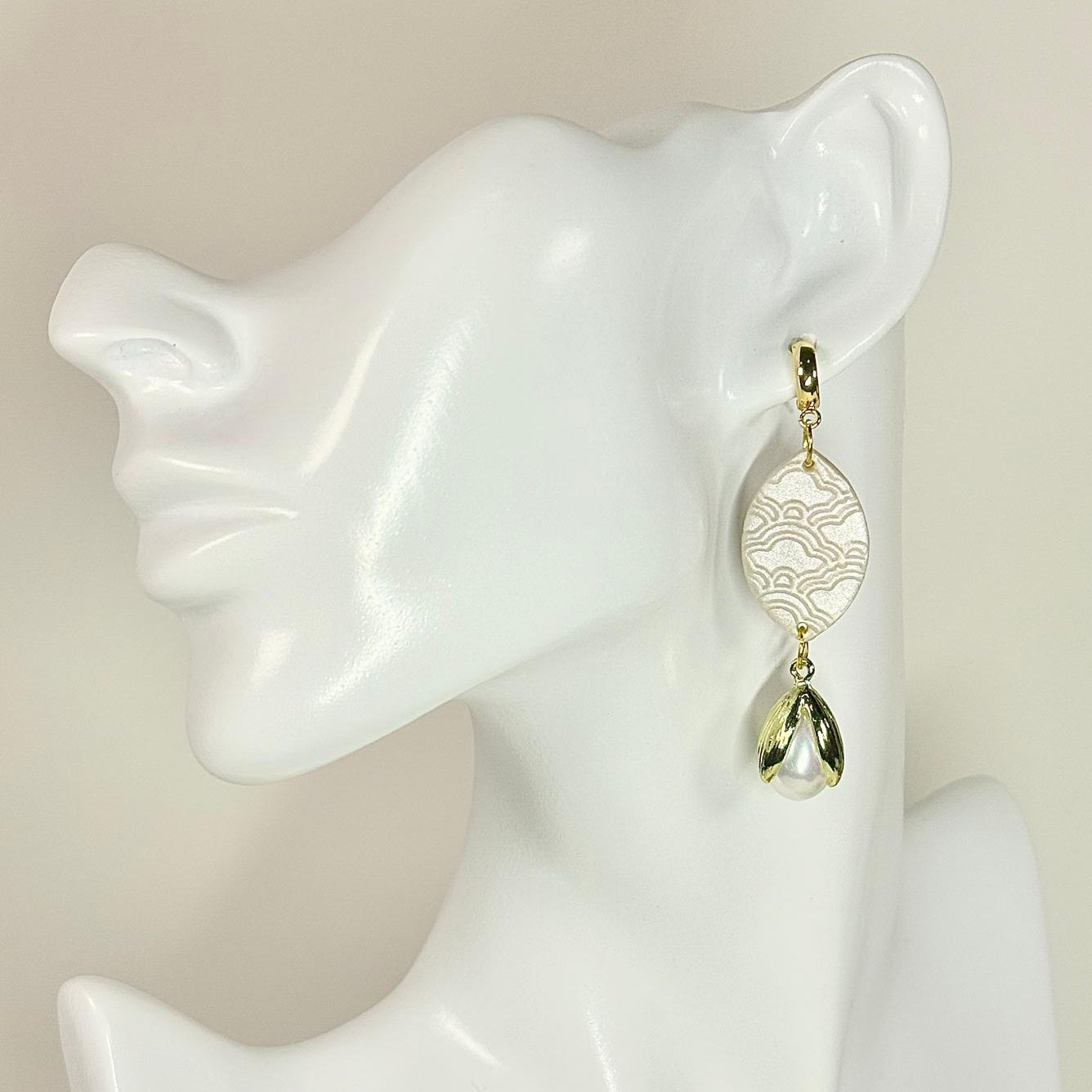 Ivory Pearl Earrings