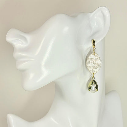 Ivory Pearl Earrings