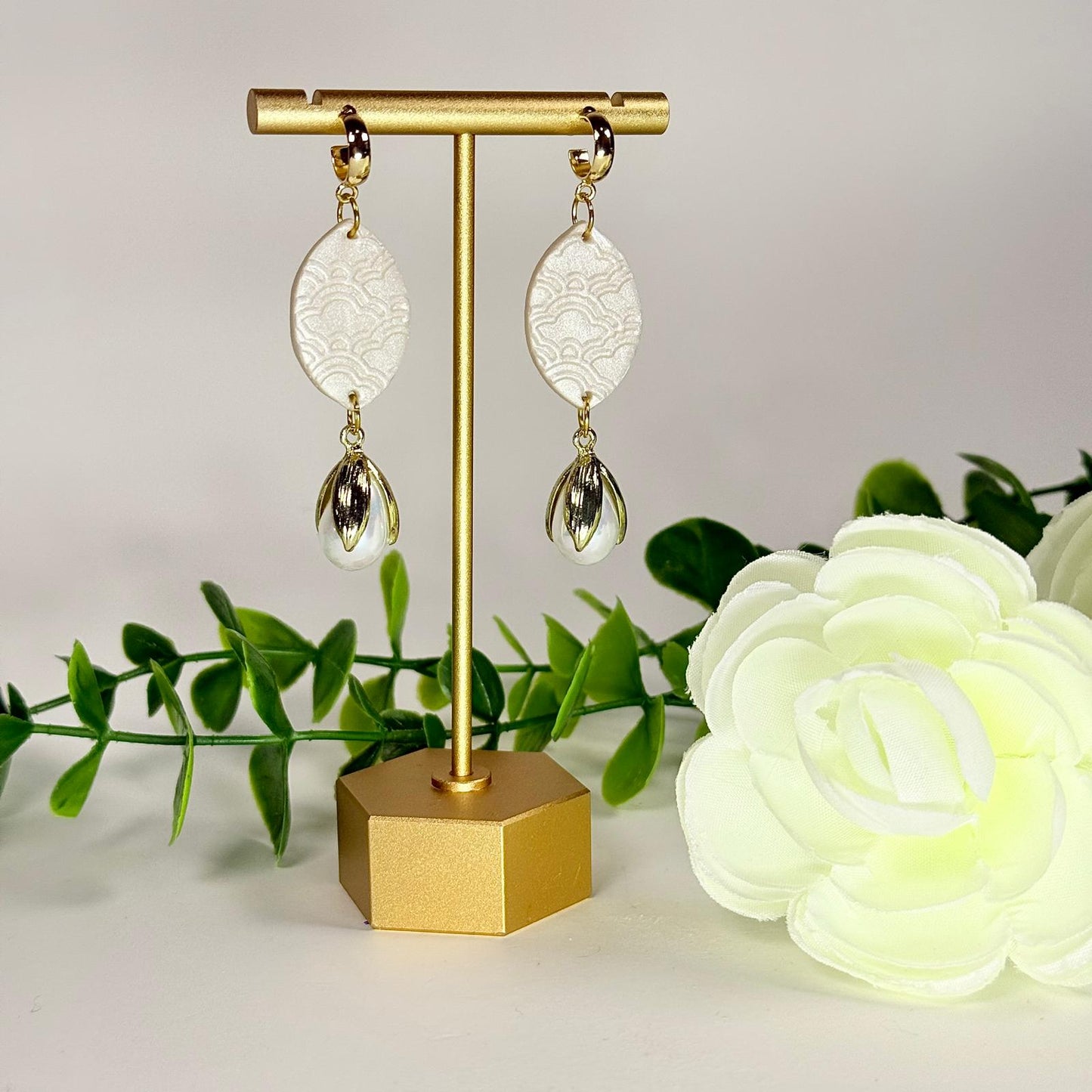 Ivory Pearl Earrings